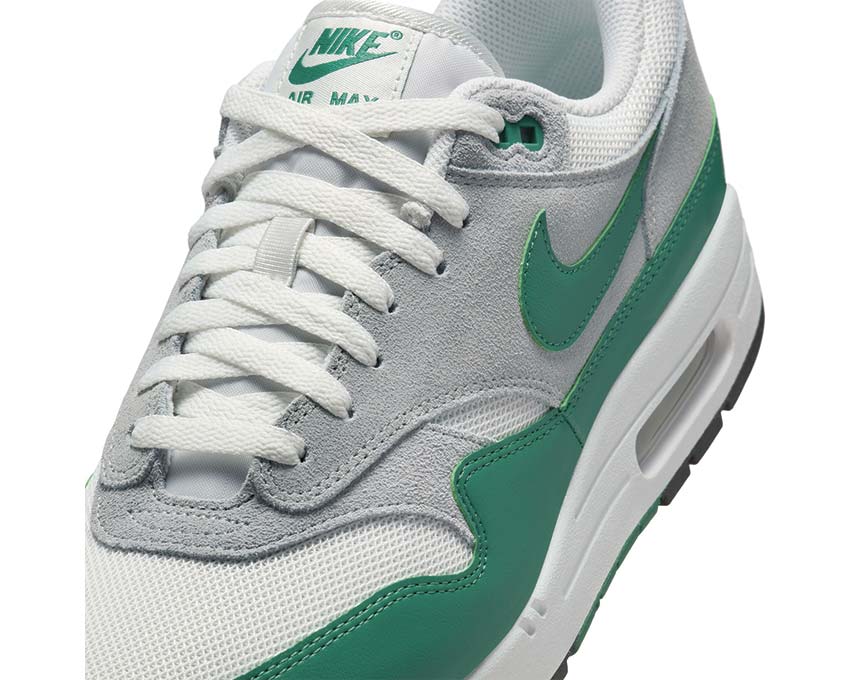 Nike Air Max 1 Essential Evergreen Aura - Image 2