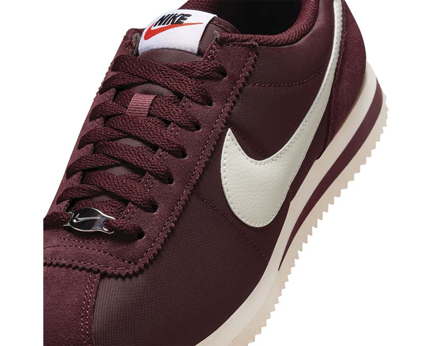 Nike Cortez W Burgundy Crush - Image 2