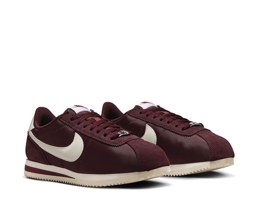 Nike Cortez W Burgundy Crush - Image 3