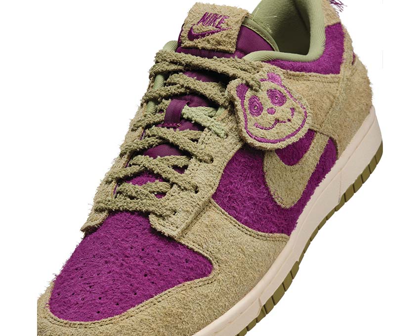 Nike Dunk Low Retro SE Panda Monium - Image 2
