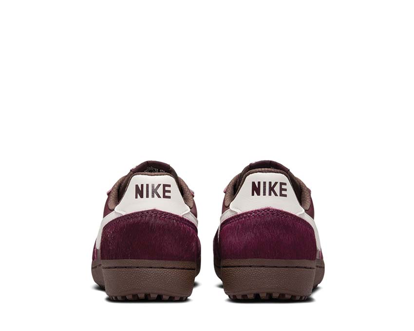 Nike Field General W Burgundy - Image 4
