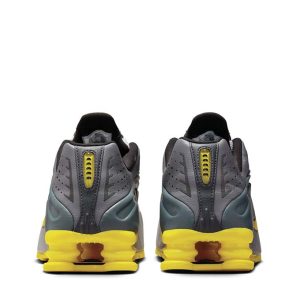 Nike Shox R4 SE